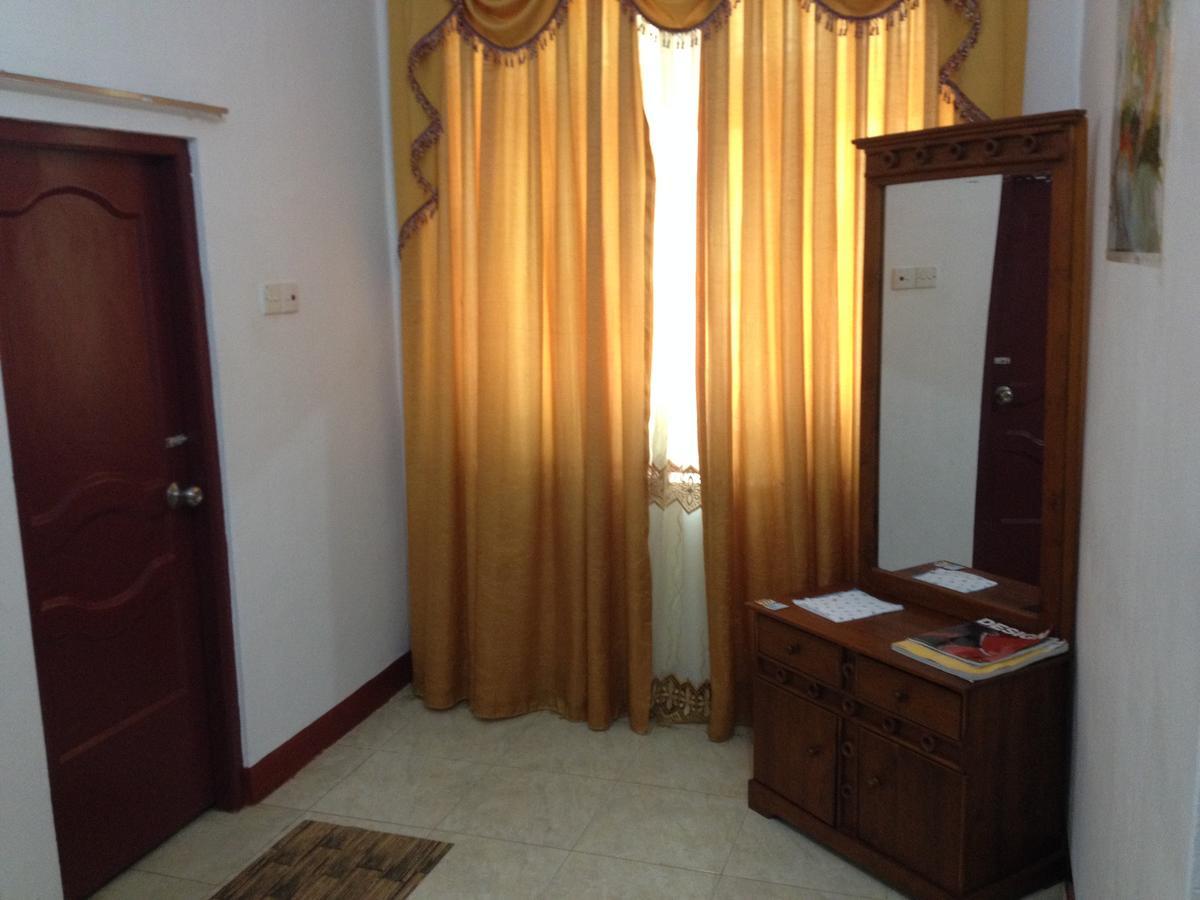 Hotel Blue Whale Jaffna Dış mekan fotoğraf