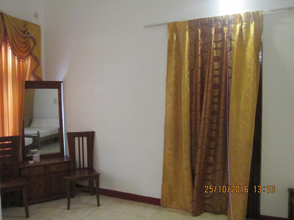 Hotel Blue Whale Jaffna Dış mekan fotoğraf