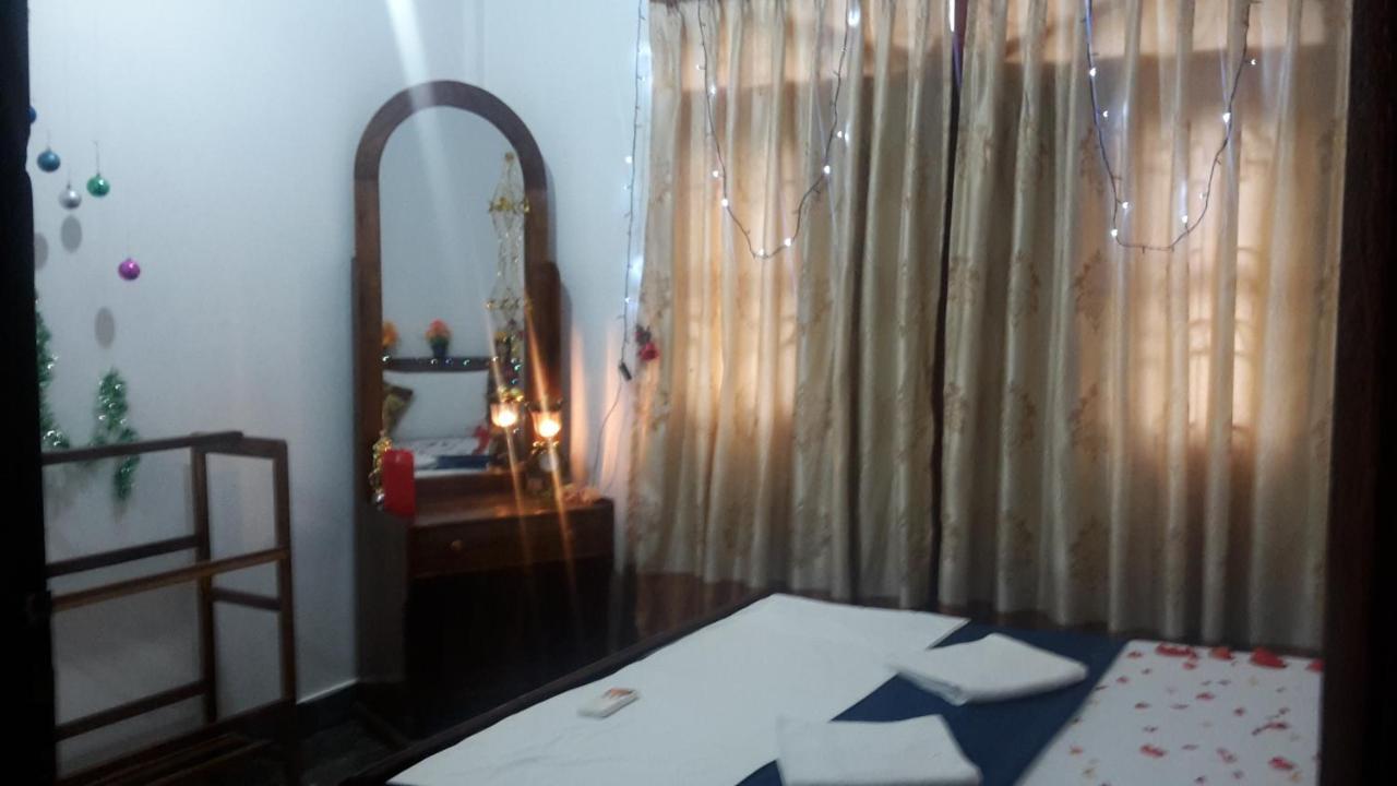 Hotel Blue Whale Jaffna Dış mekan fotoğraf