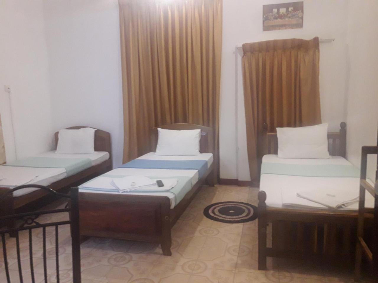 Hotel Blue Whale Jaffna Dış mekan fotoğraf