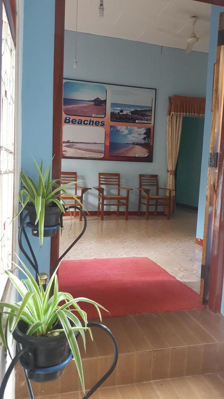 Hotel Blue Whale Jaffna Dış mekan fotoğraf